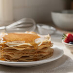 découvrez notre recette de crêpes légères, parfaites pour un dessert savoureux et facile à réaliser en toute occasion.